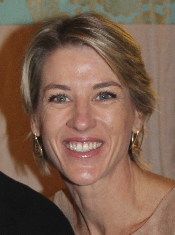 Profile photo of Carolyn Rossi