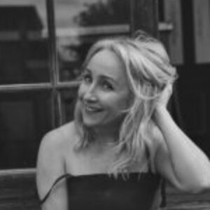 Profile photo of Lisa Minett